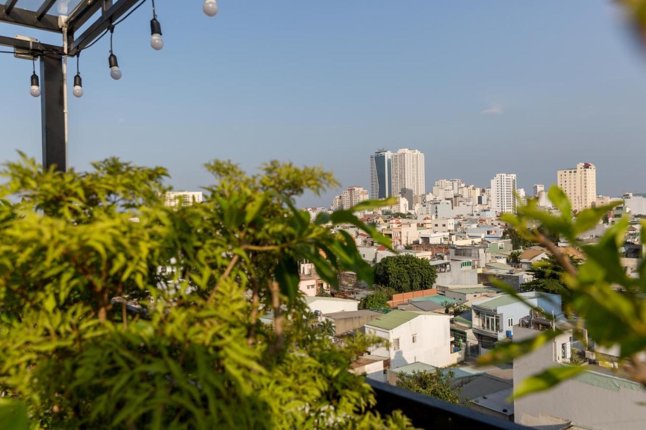 Clam Hostel Da Nang Buitenkant foto